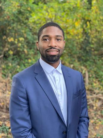 Alton Reid headshot